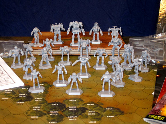 BTIntroBoxSet_24miniatures2